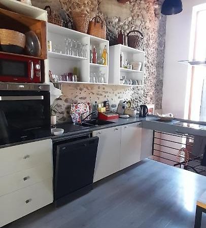 Coquette Maison De Village Nefiach Kültér fotó
